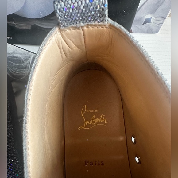 Women’s Christian Louboutin Glitter Sneaker. Only Worn Twice . Size 38 1/2 - Picture 2 of 10